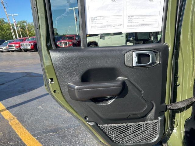 used 2021 Jeep Gladiator car, priced at $30,657