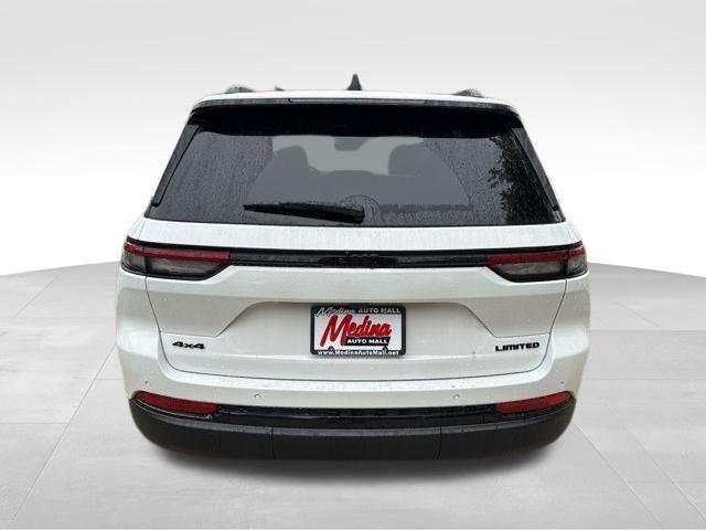 new 2025 Jeep Grand Cherokee car, priced at $46,761