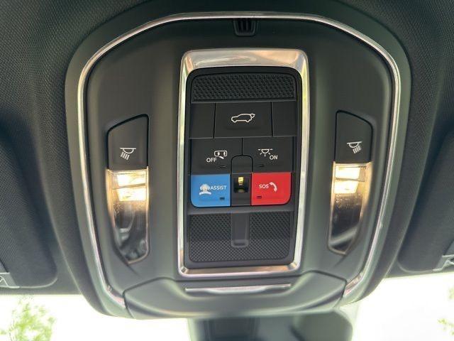 new 2025 Jeep Grand Cherokee car, priced at $46,761