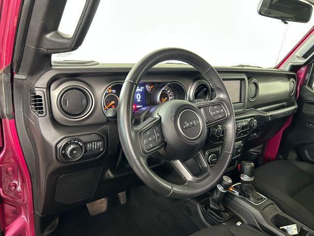 used 2022 Jeep Wrangler Unlimited car, priced at $33,701