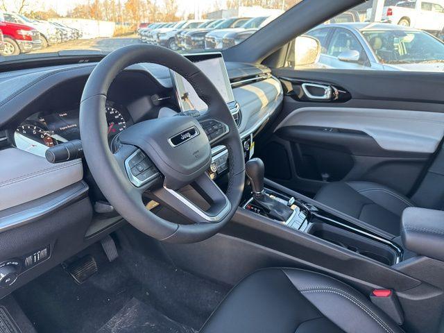 new 2025 Jeep Compass car, priced at $30,125