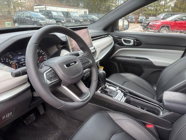 new 2025 Jeep Compass car, priced at $29,125