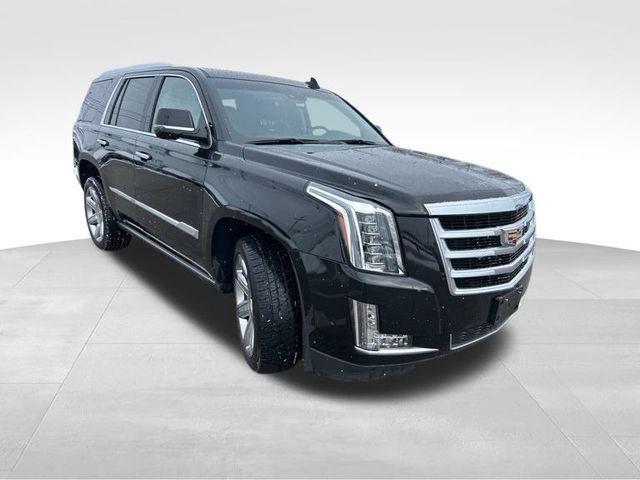 used 2018 Cadillac Escalade car, priced at $33,318