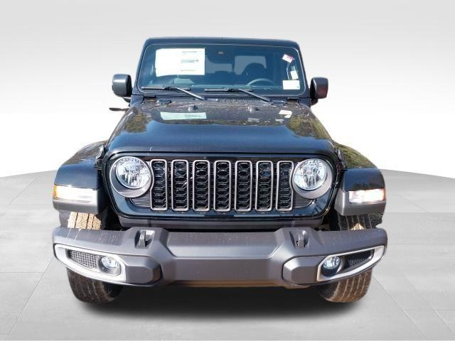 new 2024 Jeep Gladiator car, priced at $40,401