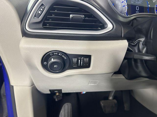 used 2020 Chrysler Pacifica car, priced at $17,995