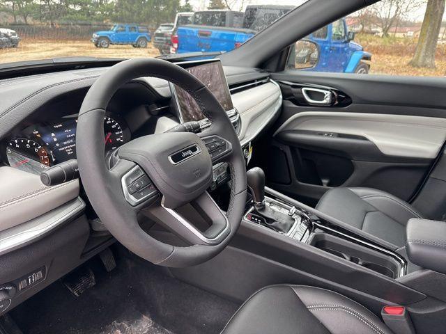 new 2025 Jeep Compass car, priced at $29,595