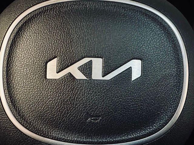 used 2022 Kia Sorento car, priced at $28,900