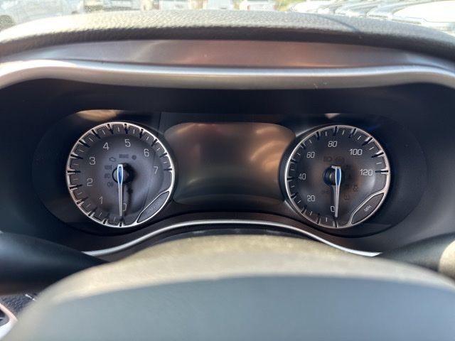 new 2026 Chrysler Pacifica car, priced at $35,762