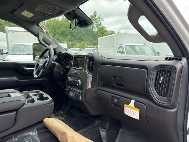 new 2025 GMC Sierra 3500 car, priced at $55,254