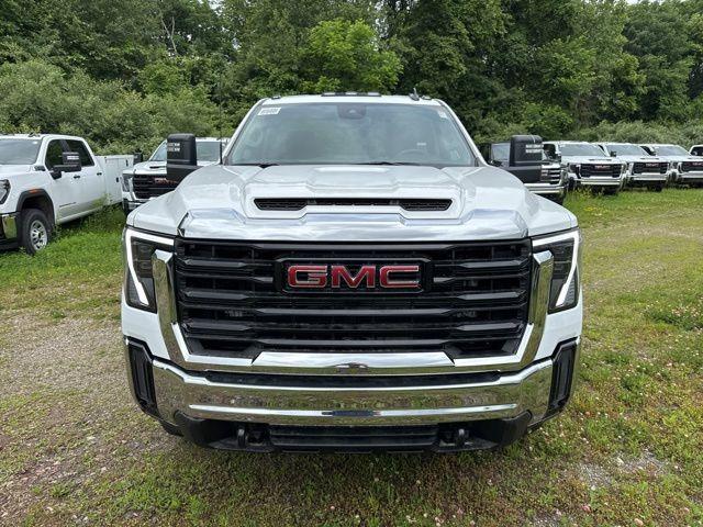 new 2025 GMC Sierra 3500 car, priced at $55,254