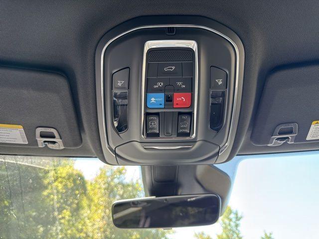 new 2025 Jeep Grand Cherokee L car, priced at $44,197