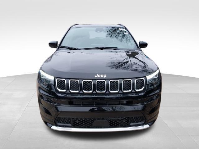 new 2024 Jeep Compass car, priced at $33,139