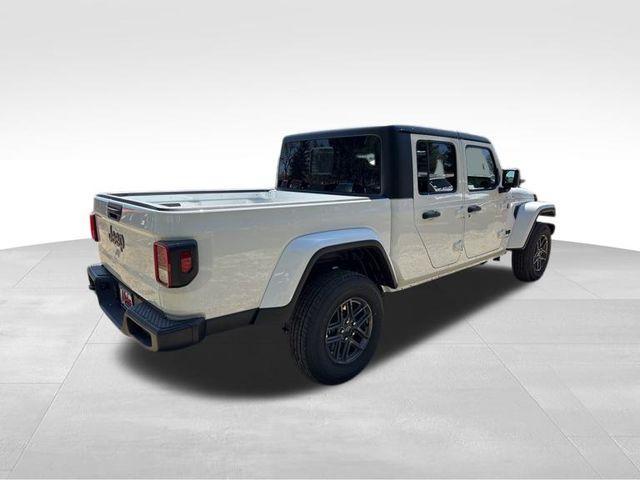 new 2025 Jeep Gladiator car, priced at $44,878