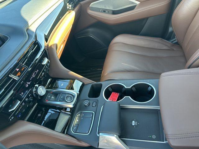 used 2022 Acura MDX car, priced at $39,328