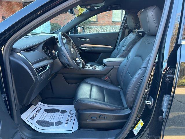 used 2022 Cadillac XT4 car, priced at $27,997