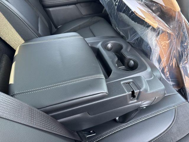 new 2025 Ram 1500 car, priced at $59,181