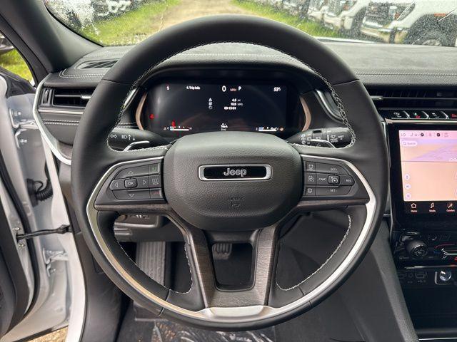 new 2025 Jeep Grand Cherokee car, priced at $41,495