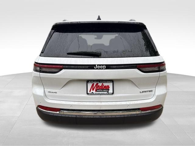 new 2025 Jeep Grand Cherokee car, priced at $41,495
