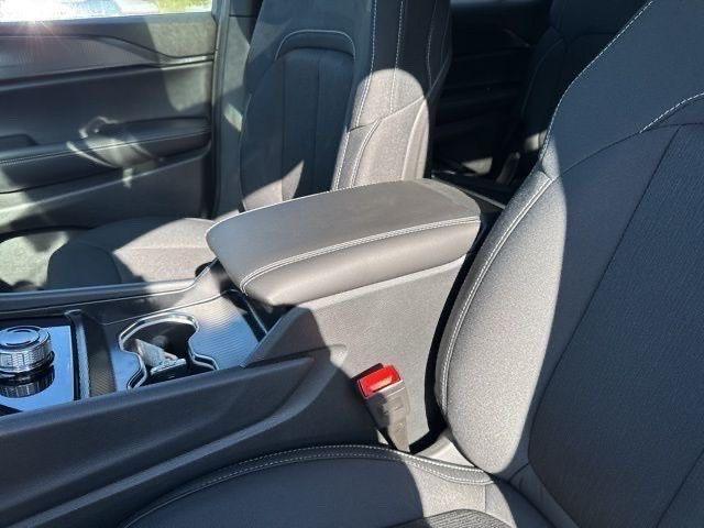 new 2025 Jeep Grand Cherokee L car, priced at $40,539