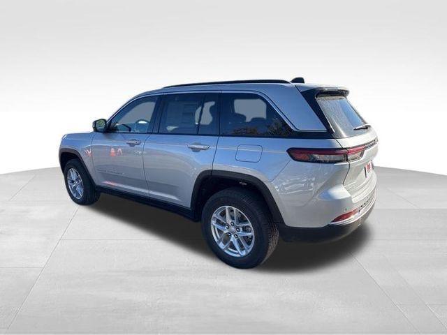 new 2025 Jeep Grand Cherokee car, priced at $37,855