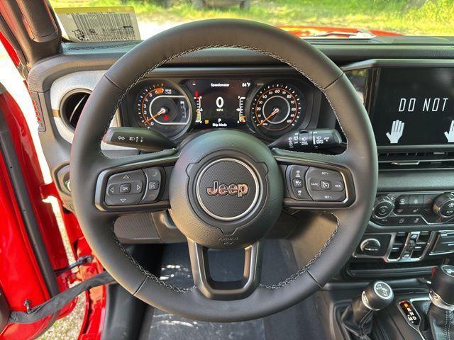 new 2025 Jeep Wrangler car, priced at $45,304