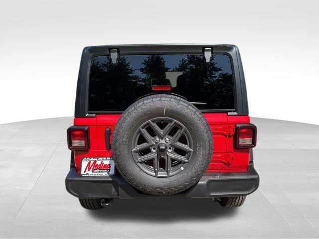 new 2025 Jeep Wrangler car, priced at $45,304
