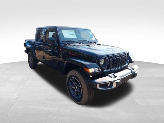 new 2024 Jeep Gladiator car, priced at $39,576