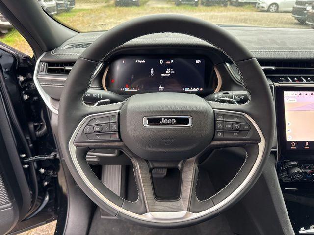 new 2025 Jeep Grand Cherokee car, priced at $40,678