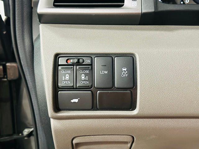 used 2014 Honda Odyssey car, priced at $13,985