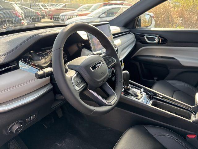 new 2025 Jeep Compass car, priced at $30,125