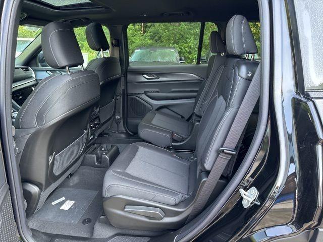 new 2025 Jeep Grand Cherokee L car, priced at $41,134