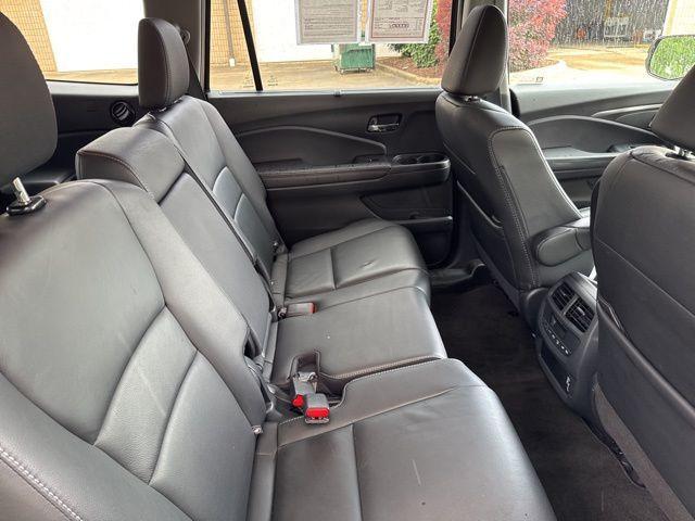 used 2022 Honda Pilot car, priced at $36,995