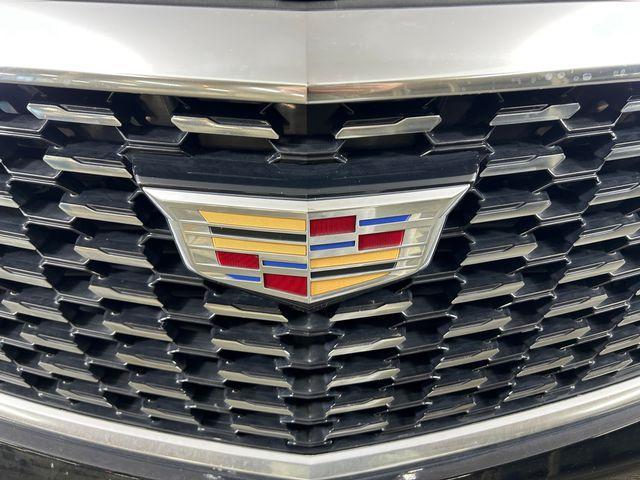 used 2022 Cadillac XT5 car, priced at $32,689
