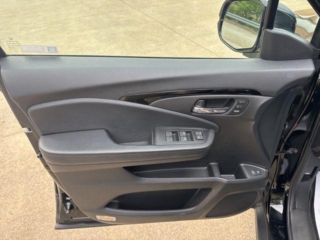 used 2018 Honda Pilot car, priced at $25,995