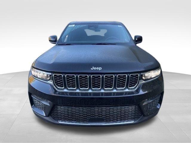 new 2025 Jeep Grand Cherokee car, priced at $40,953