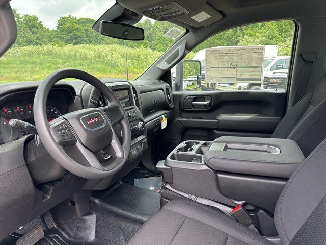 new 2025 GMC Sierra 3500 car, priced at $51,658