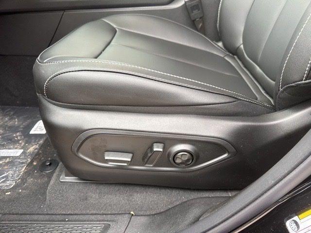 new 2025 Jeep Grand Cherokee L car, priced at $44,077