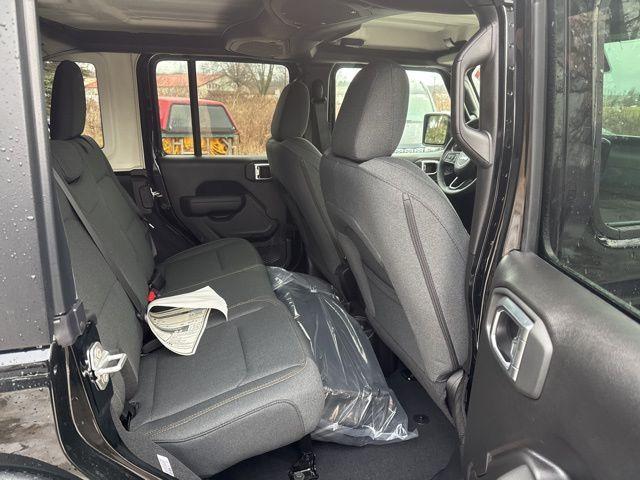 new 2025 Jeep Wrangler car, priced at $45,397