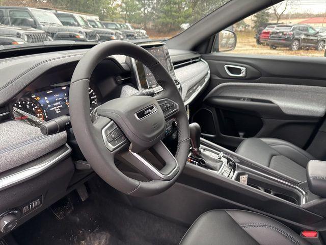 new 2025 Jeep Compass car, priced at $25,786