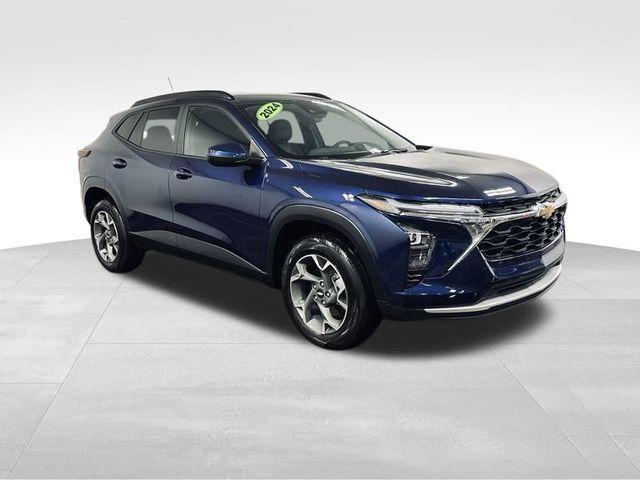used 2024 Chevrolet Trax car, priced at $23,562
