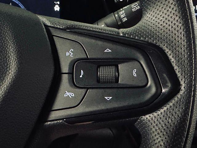 used 2024 Chevrolet Trax car, priced at $23,562