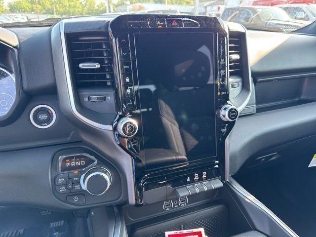 new 2025 Ram 1500 car, priced at $44,116