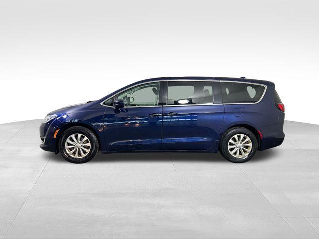 used 2018 Chrysler Pacifica car, priced at $12,995
