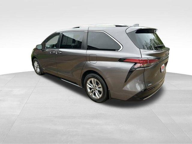 used 2021 Toyota Sienna car, priced at $31,103