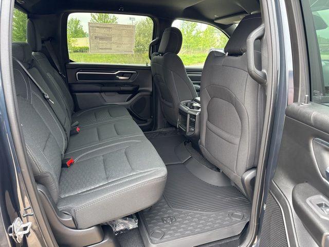 new 2025 Ram 1500 car, priced at $47,927