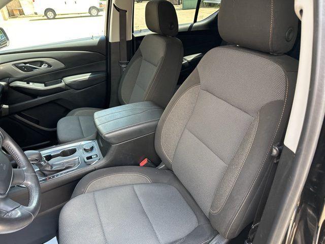 used 2021 Chevrolet Traverse car, priced at $26,469
