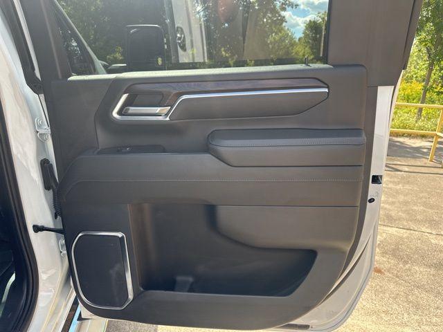 used 2025 GMC Sierra 2500 car, priced at $72,995