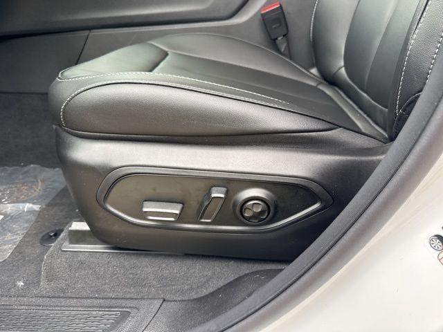new 2025 Jeep Grand Cherokee car, priced at $46,761