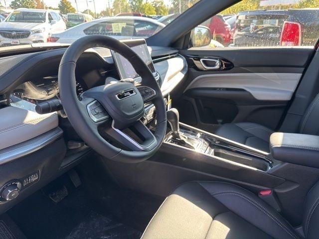 new 2025 Jeep Compass car, priced at $30,534