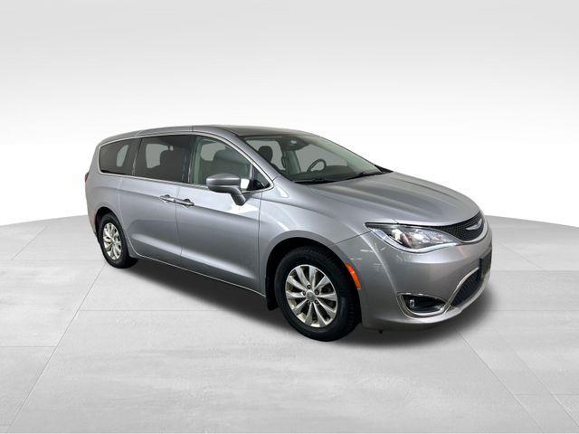used 2018 Chrysler Pacifica car, priced at $11,905